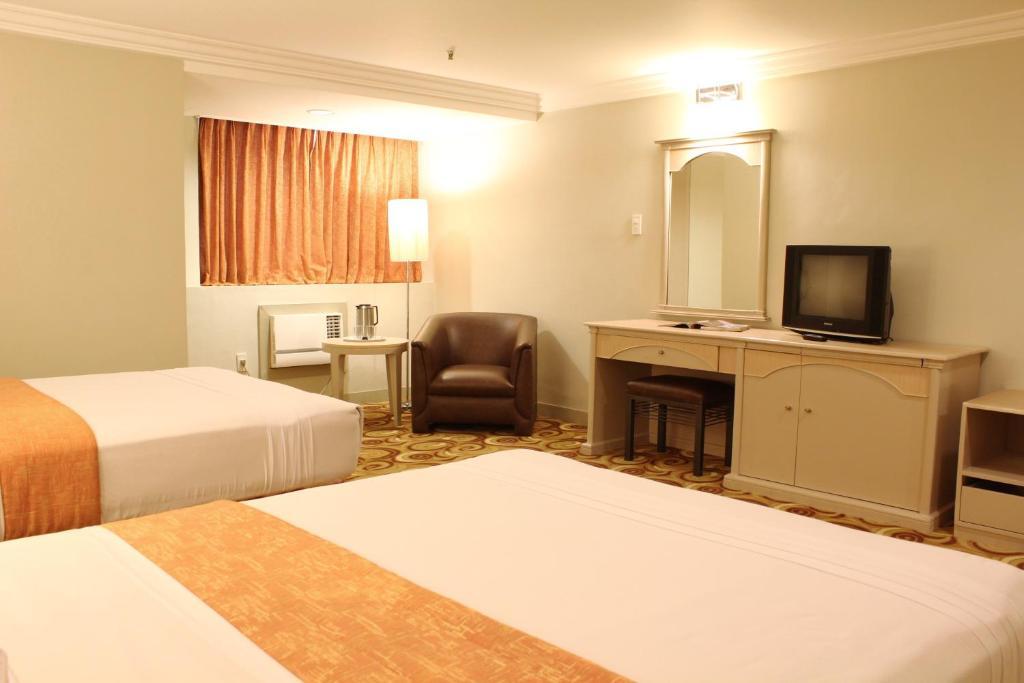 Riviera Mansion 3*