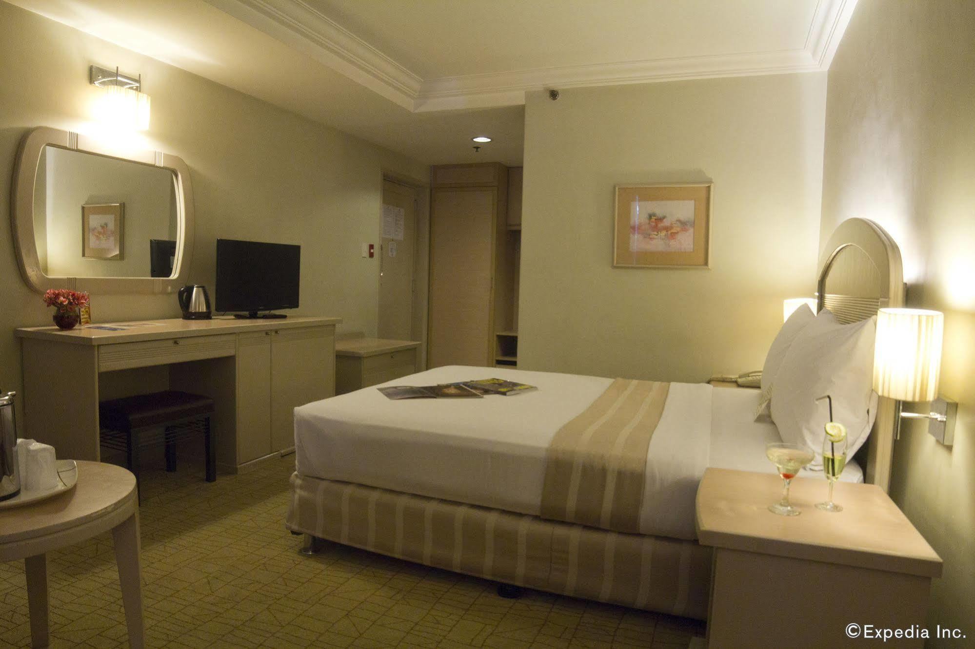 Riviera Mansion 3* Manila