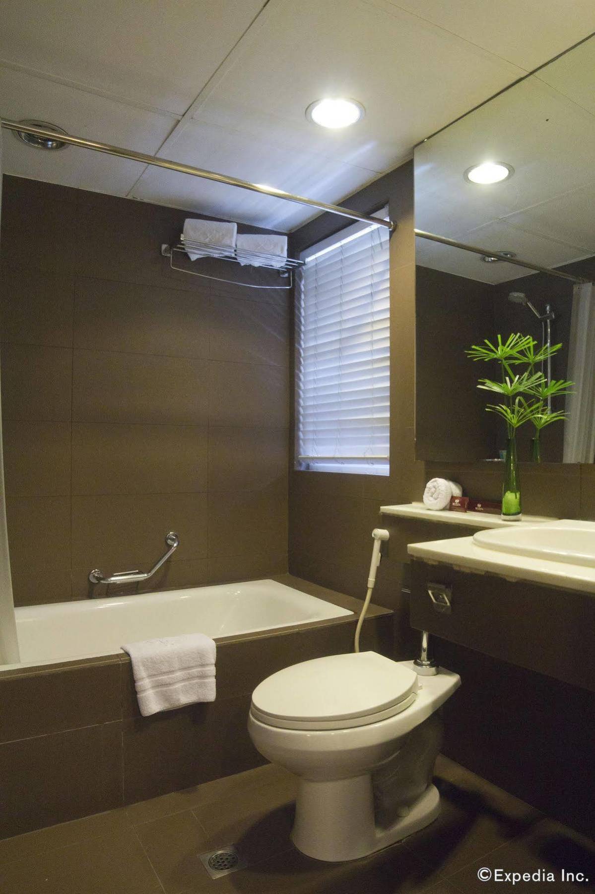 Riviera Mansion 3* Manila